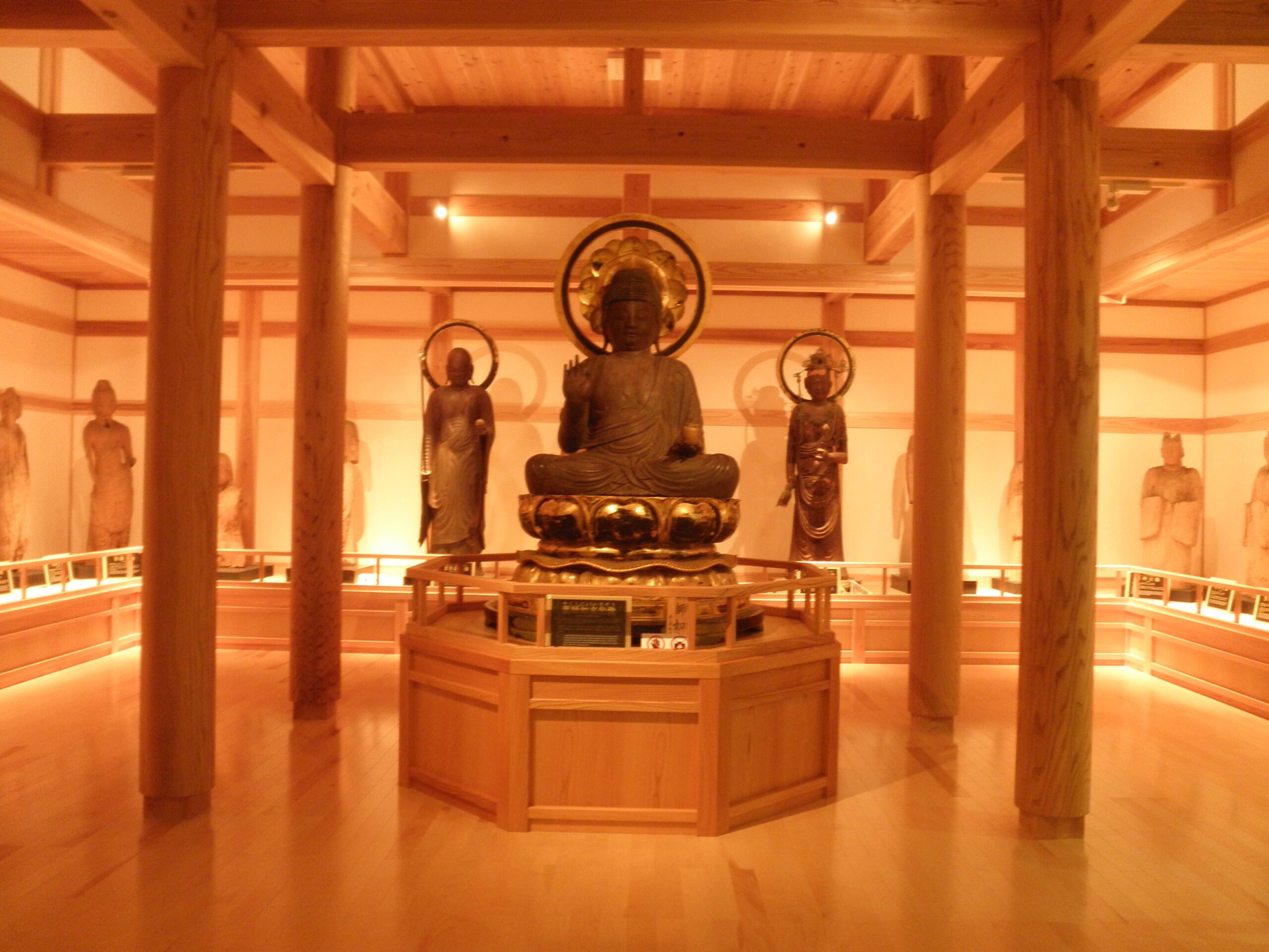 河津平安の仏像展示館