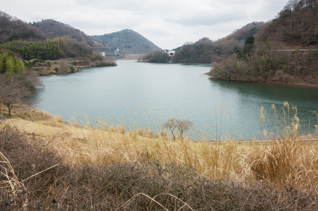 奥野ダムと松川湖