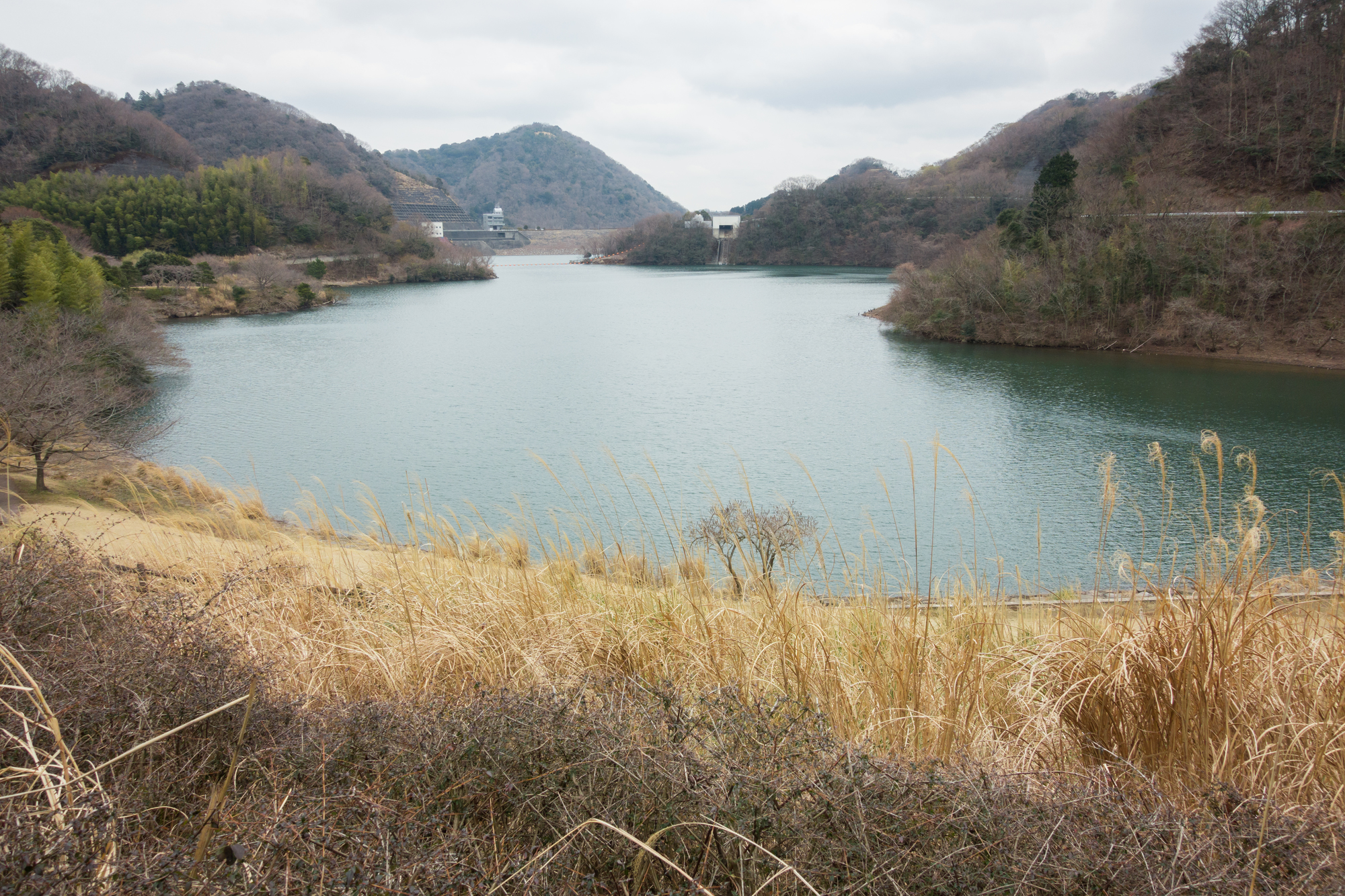 奥野ダムと松川湖