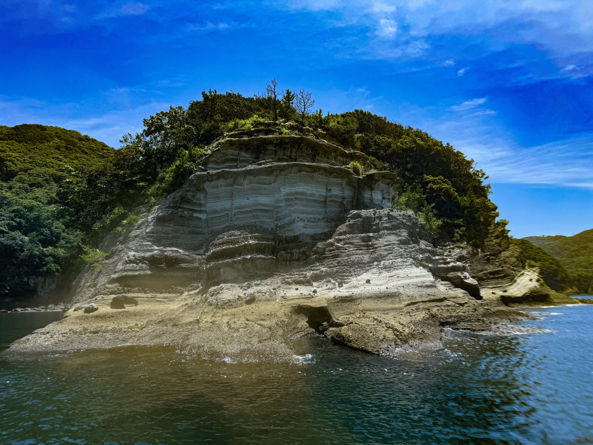 " width="2048" height="1536