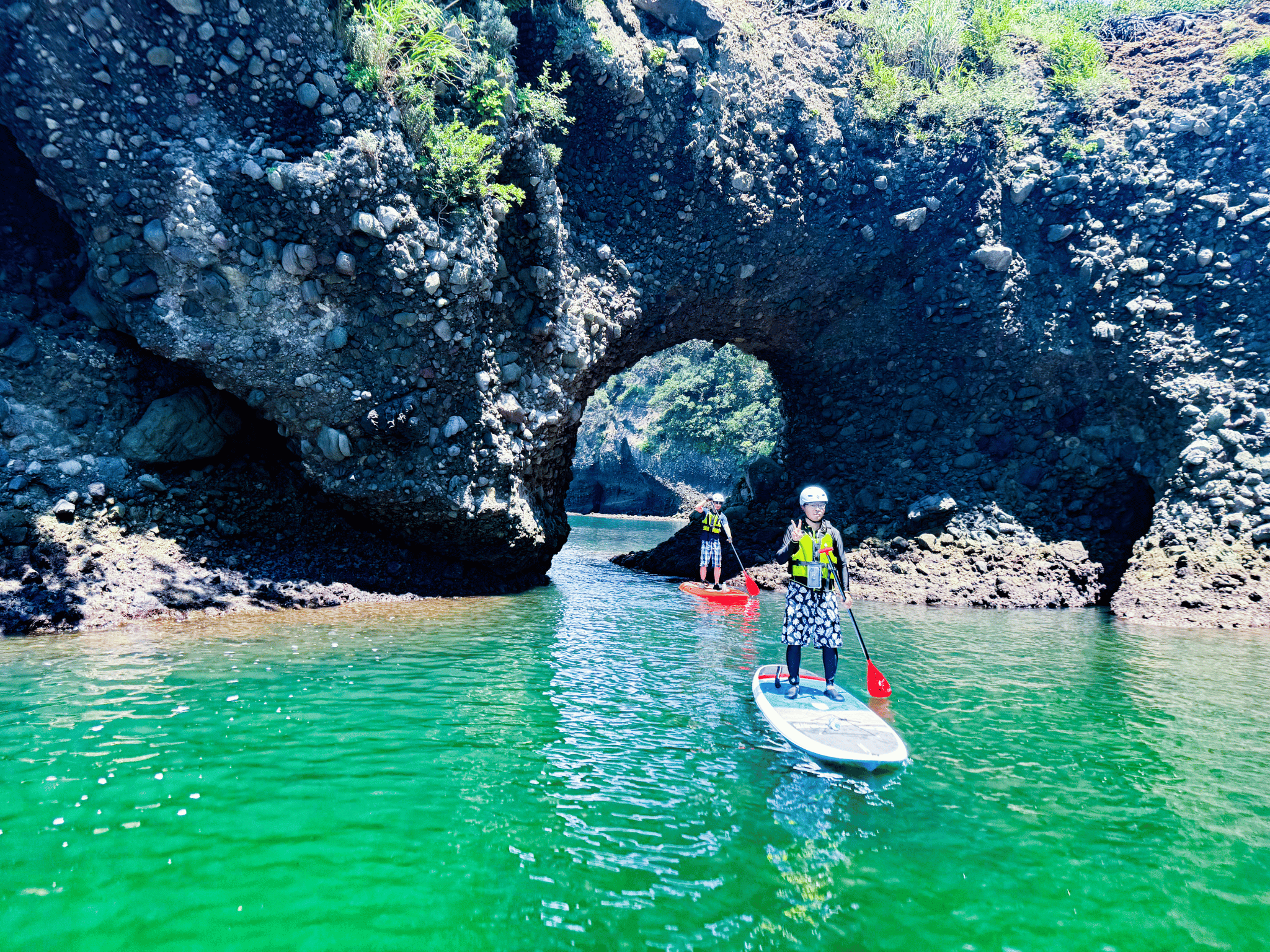 " width="2048" height="1536