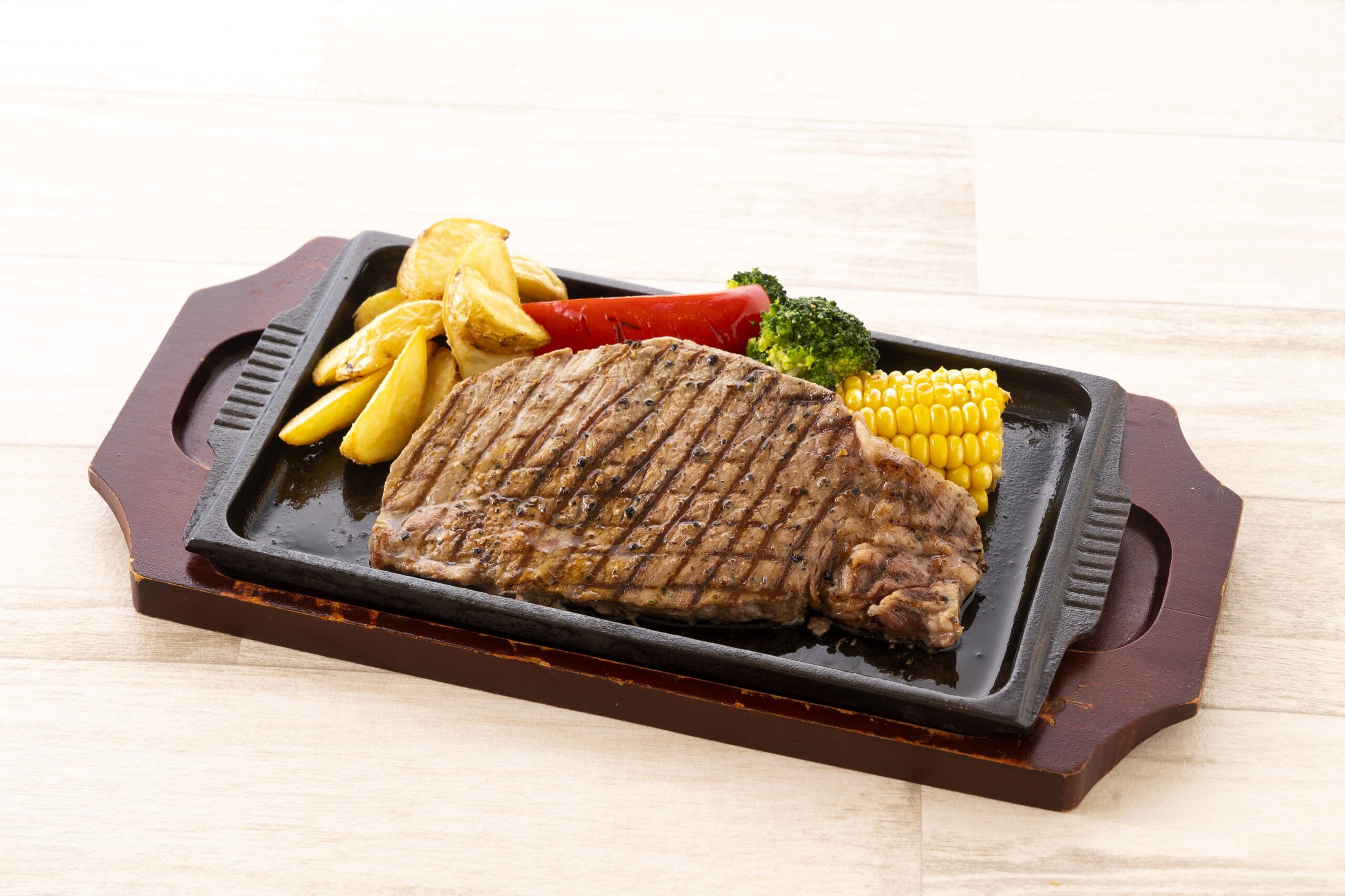 ステーキハウス マーベリック（中伊豆ワイナリーシャトーT.S内 敷地内）