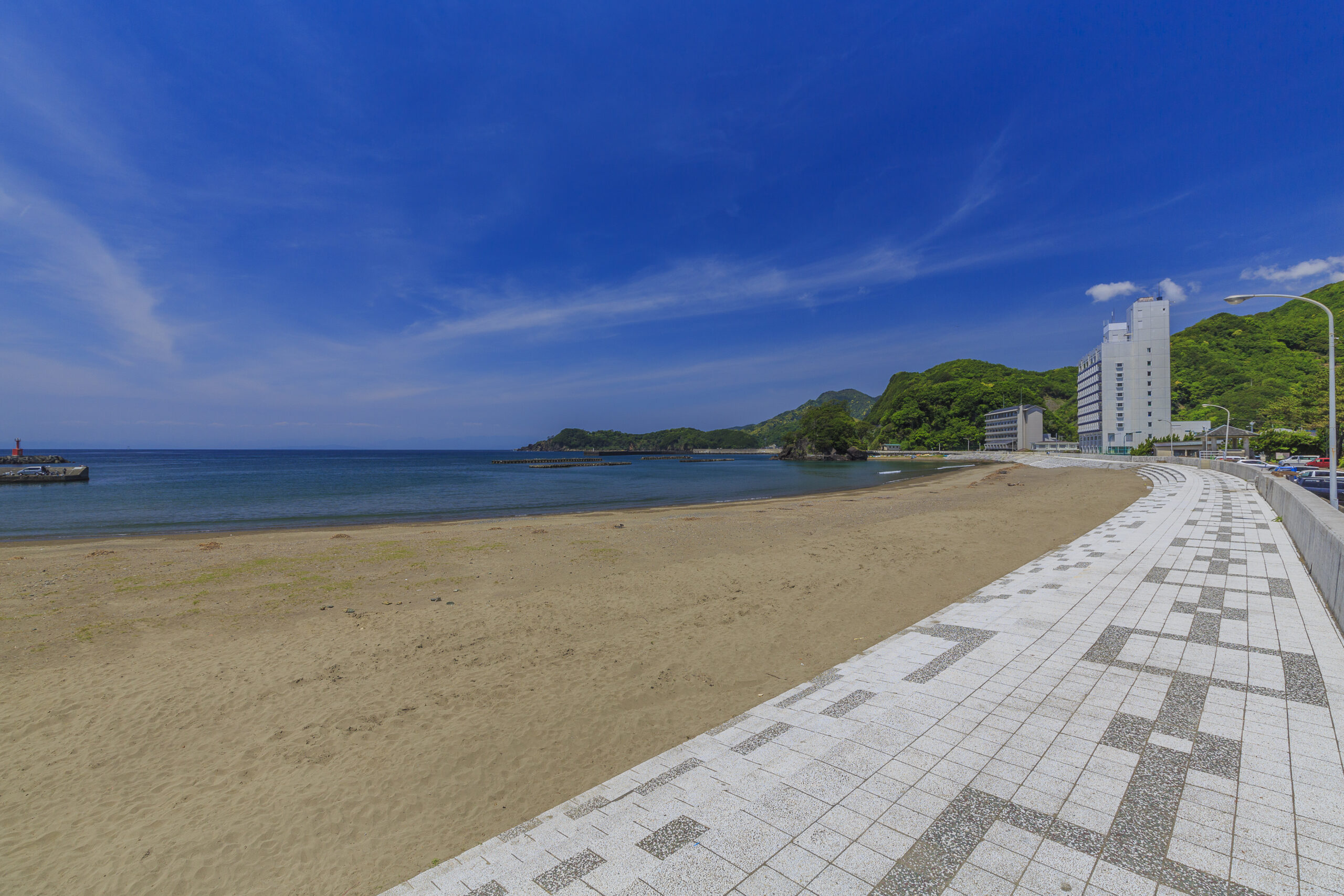 https://b-izu.com/wp-content/uploads/2026/07/松崎海水浴場-scaled.jpg